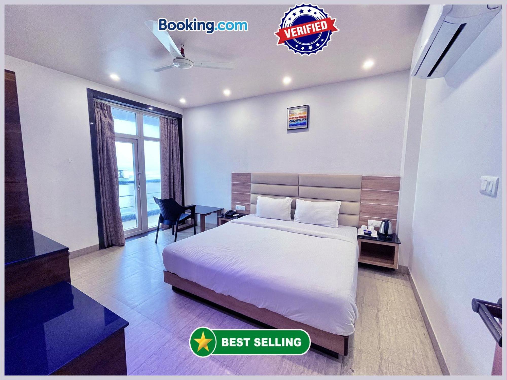 Puri Hotel G R P Puri, A Premier Beachfront Luxury Hotel Sea Beach And Temple Fully Air Conditioned Hotel With Lift-Wifi-Parking And Swimming-Pool, Breakfast Included, Best Hotel In Puri Exterior photo